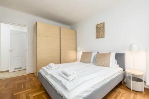 Posteľ alebo postele v izbe v ubytovaní Venus Apartments - Synagogue I + 11 fotografií