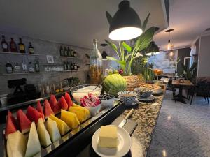 Jídlo v hotelu nebo okolí