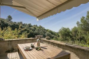 Un balcon sau o terasă la Villa le Citronnier Cote d'Azur