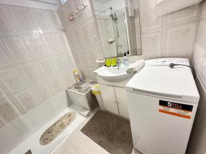 Un baño de Apartments in Tenerife