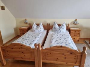 Postel nebo postele na pokoji v ubytování 2 Zimmer Wohnung in Thermennähe für 4 Personen