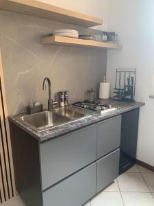 Kuchyň nebo kuchyňský kout v ubytování Jasmine garden apartment