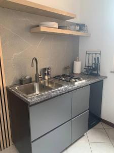 Kuchyň nebo kuchyňský kout v ubytování Jasmine garden apartment