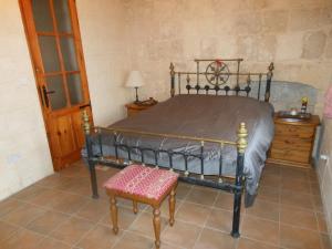 מיטה או מיטות בחדר ב-Guard Tower