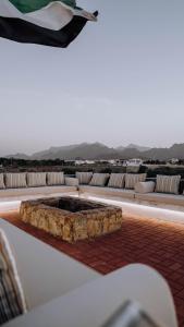 Hatta resort farmstay & activities Hiking and more的阳台或露台