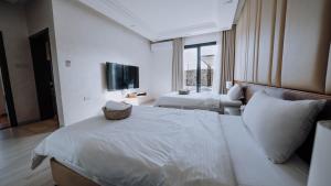 Hatta resort farmstay & activities Hiking and more客房内的一张或多张床位