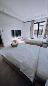 Hatta resort farmstay & activities Hiking and more客房内的一张或多张床位