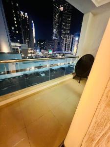 Fotografie z fotogalerie ubytování Luxury Fully Furnished Apartment Pool With Fascinating Marina View v Dubaji