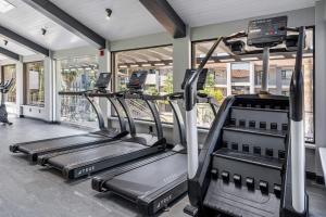 Fitness centrum a/nebo fitness zařízení v ubytování 3 Palms Tucson North Foothills