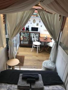 Гостиная зона в Tiny hideaway in Cambridge