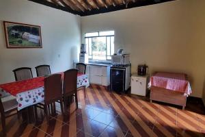 Η κουζίνα ή μικρή κουζίνα στο Santa Lucia Fazenda Centenária nas Montanhas