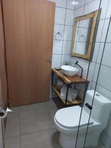 Kamar mandi di Hospedaria Mitterer