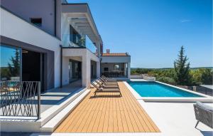 Πισίνα στο ή κοντά στο Villa La Guardia