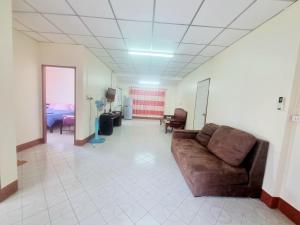 Posezení v ubytování Mae Rampung Beach House คาราโอเกะและสระเด็ก