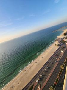 Letecký snímek ubytování Beach Front Duplex penthouse - Full Sea View