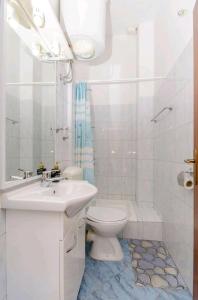 Ένα μπάνιο στο Beach pearl 2