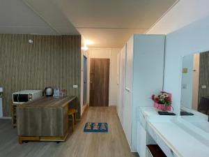 Fotografie z fotogalerie ubytování ห้องพักรายวันเมืองทองธานีตึกc5 (คุณแอ๊ด) v destinaci Thung Si Kan