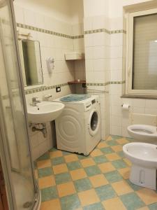 Koupelna v ubytování Casa Vacanza, Ristorante Borgorosso