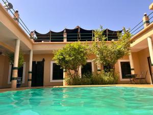The swimming pool at or close to Riad Rime Garden Marrakech