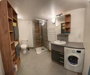 Virtuvė arba virtuvėlė apgyvendinimo įstaigoje Appartements Barcelonnette