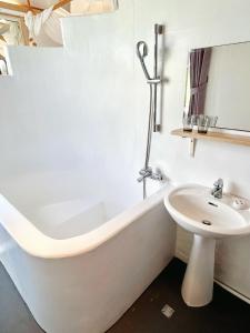 Bagno di White&Light B&B