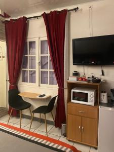 Köök või kööginurk majutusasutuses Happyhome