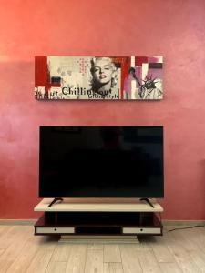 Et tv og/eller underholdning på Appartamento incantevole a Capriate San Gervasio
