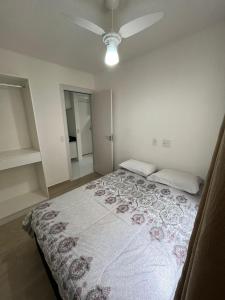 Apartamento Barra Funda - 202 tesisinde bir odada yatak veya yataklar
