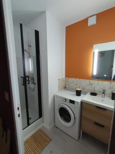 Φωτογραφία από το άλμπουμ του Appartement T2 Centre Ville - 2/3 pers. σε La Roche-Posay +8 φωτογραφίες