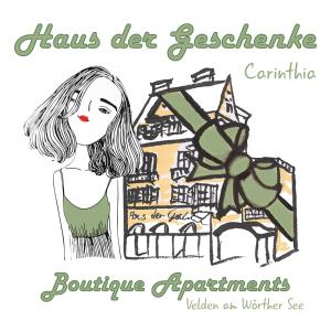 una chica parada frente a una casa con las palabras "hares de beagle" en Haus der Geschenke - Carinthia en Velden am Wörthersee