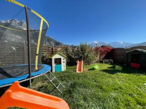 Fotografie z fotogalerie ubytování Le petit paradis au pied du Monte Blanco,jacuzzi privé, Rooftop,air de jeux v destinaci Sallanches