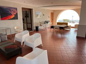 Coin salon dans l'établissement Villa Leucatia