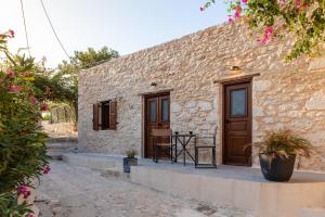 The building in which the holiday home is located