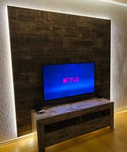 TV a/nebo společenská místnost v ubytování "TiMia" Nähe Europa Park und Rulantica Rust- Klima-Netflix