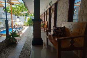 Bazén v ubytování Gedhong Hostel nebo v jeho okolí