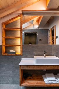 A bathroom at Casa Angelinat