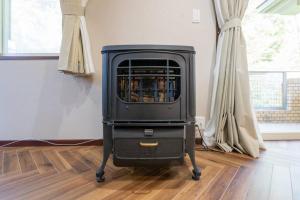 صورة لـ ペットと泊まれる一日一組限定の貸切ヴィラ　ウェルシー山中湖 في ياماناكاكو