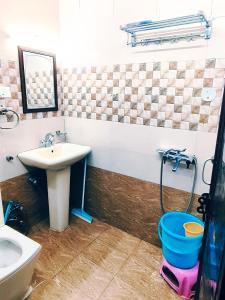 Vonios kambarys apgyvendinimo įstaigoje Hotel Plaza Dalhousie - Near Ghandhi Chowk Mall Road
