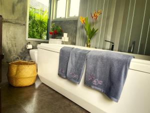 Fotografie z fotogalerie ubytování VILLA FLORA 5/6P v destinaci Ban Sakhu