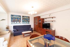 Μια τηλεόραση ή/και κέντρο ψυχαγωγίας στο Global Properties, Apartamento centrico en Puerto de Sagunto para 5 personas