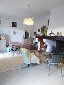 O zonă de relaxare la Les Toiles du Figuier