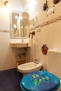 Koupelna v ubytování La casa del mar by Gades Gestión + 37 fotografií