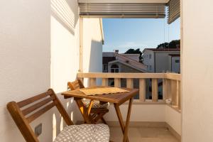 Balkón alebo terasa v ubytovaní Apartments by the sea Duce, Omis - 5973