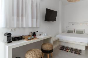 Gallery image of Kleris Studio 6 Tinos in Tinos Town