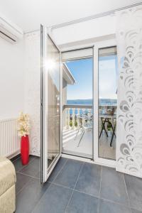 Nespecifikovaný výhled na moře nebo výhled na moře při pohledu z apartmánu