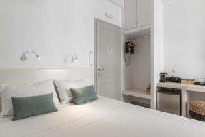 Gallery image of Kleris Studio 2 Tinos in Tinos Town