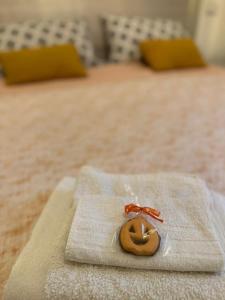 A bed or beds in a room at Antonella home b&b