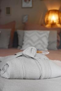 Bed en Breakfast Studio Raif - Authentiek en sfeervol overnachten客房内的一张或多张床位