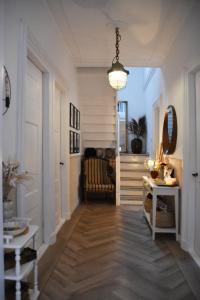Bed en Breakfast Studio Raif - Authentiek en sfeervol overnachten的休息区