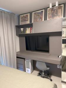 Televisyen dan/atau pusat hiburan di Requinte e Conforto OP - MG